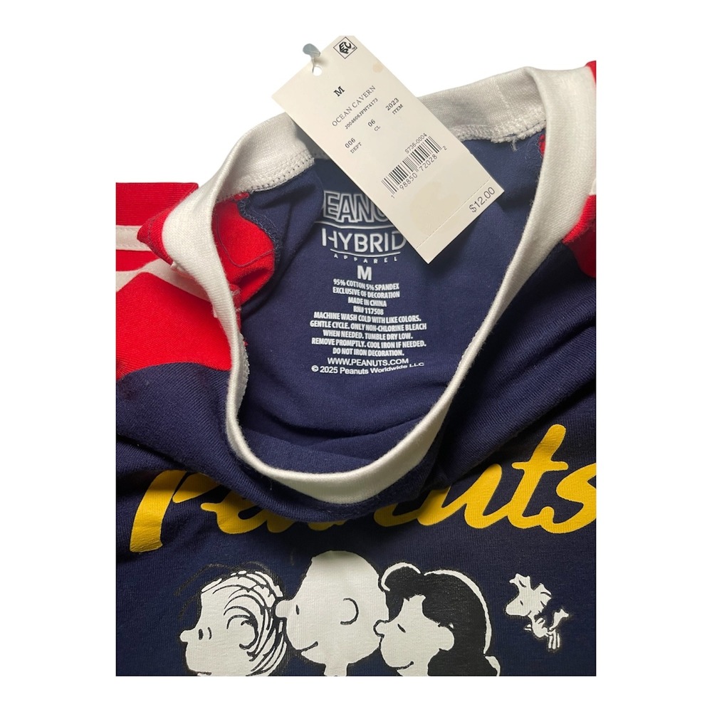 Peanuts Club House Graphic Raglan Tee Navy Red Snoopy Charlie Brown Medium NWT - Picture 3 of 3